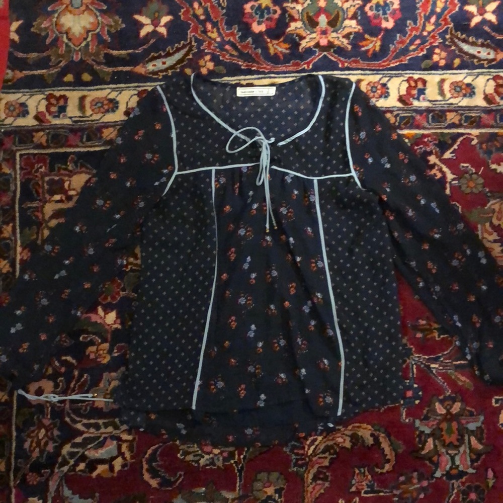 Abercrombie floral peasant blouse
